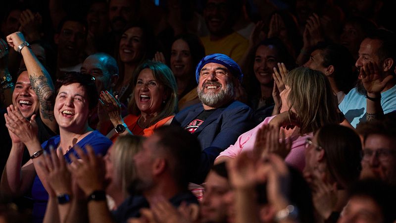 La Revuelta | El doble de Ricardo Castella y un niño de anuncio