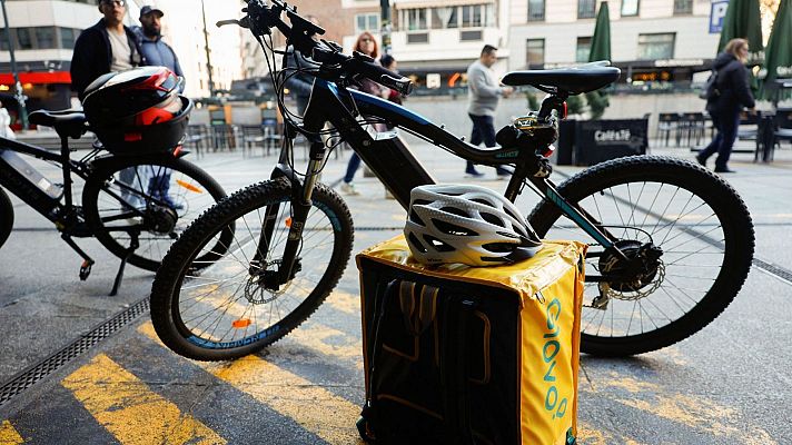 Telediario Matinal - Bruselas multa con 329 millones a Glovo y Delivery Hero