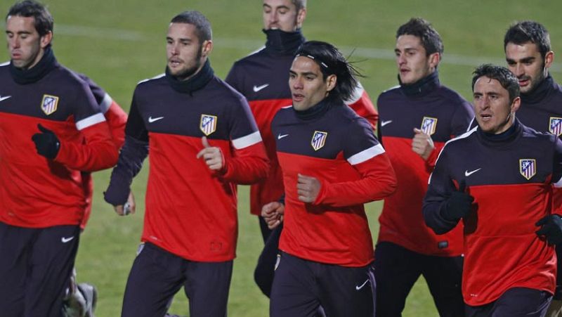 El Atlético recibe al Zaragoza a la estela del líder | Ver