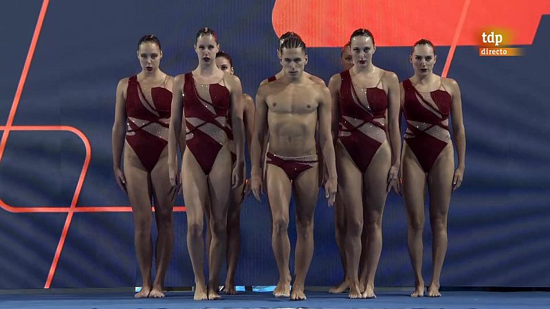 España, oro en el libre por equipos de natación artística