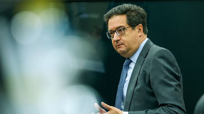 Telediario 1 - El PSOE dice ser víctima de una campaña contra el Gobierno y el PP pide elecciones anticipadas