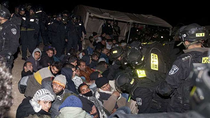 Informativo 24h - Israel evacúa campamento palestino