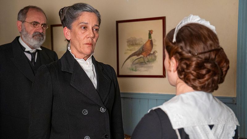 La Promesa - Petra lanza un mensaje a sus compañeros: "Se arrepentirán"