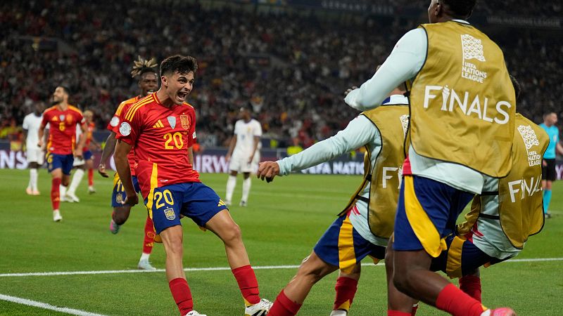 Pedri anota el cuarto gol de España ante Francia en Stuttgart - UEFA Nations League | Ver