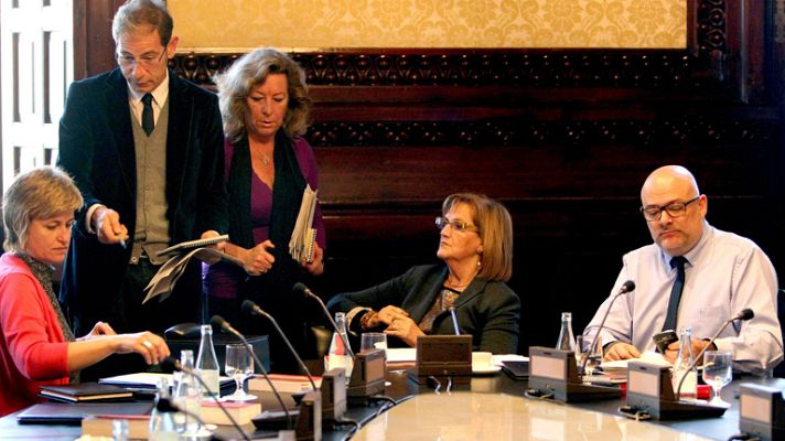 Telediario 1 - CiU y ERC registrarán este lunes en el Parlament la declaración soberanista