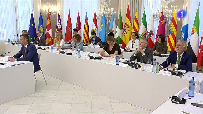 L'Informatiu - Conferència Presidents a Barcelona, escenari de l'enfrontament entre el PP i el Govern