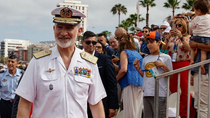 Especiales informativos - El Rey preside en Gran Canaria la revista naval y una exhibición dinámica