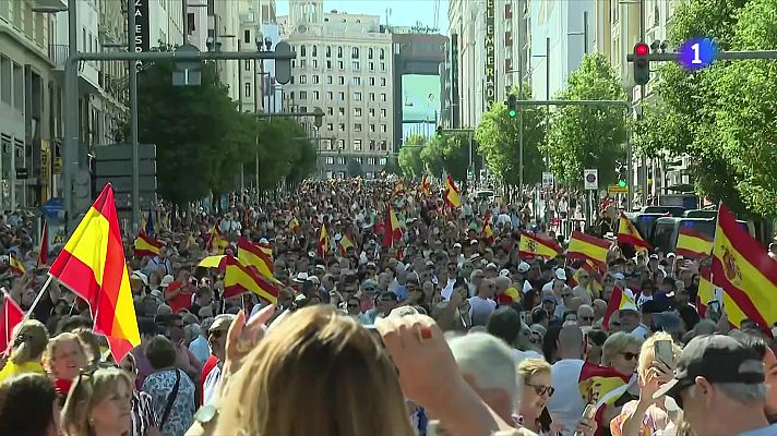 L'Informatiu - El PP es mobilitza contra el govern de Sánchez