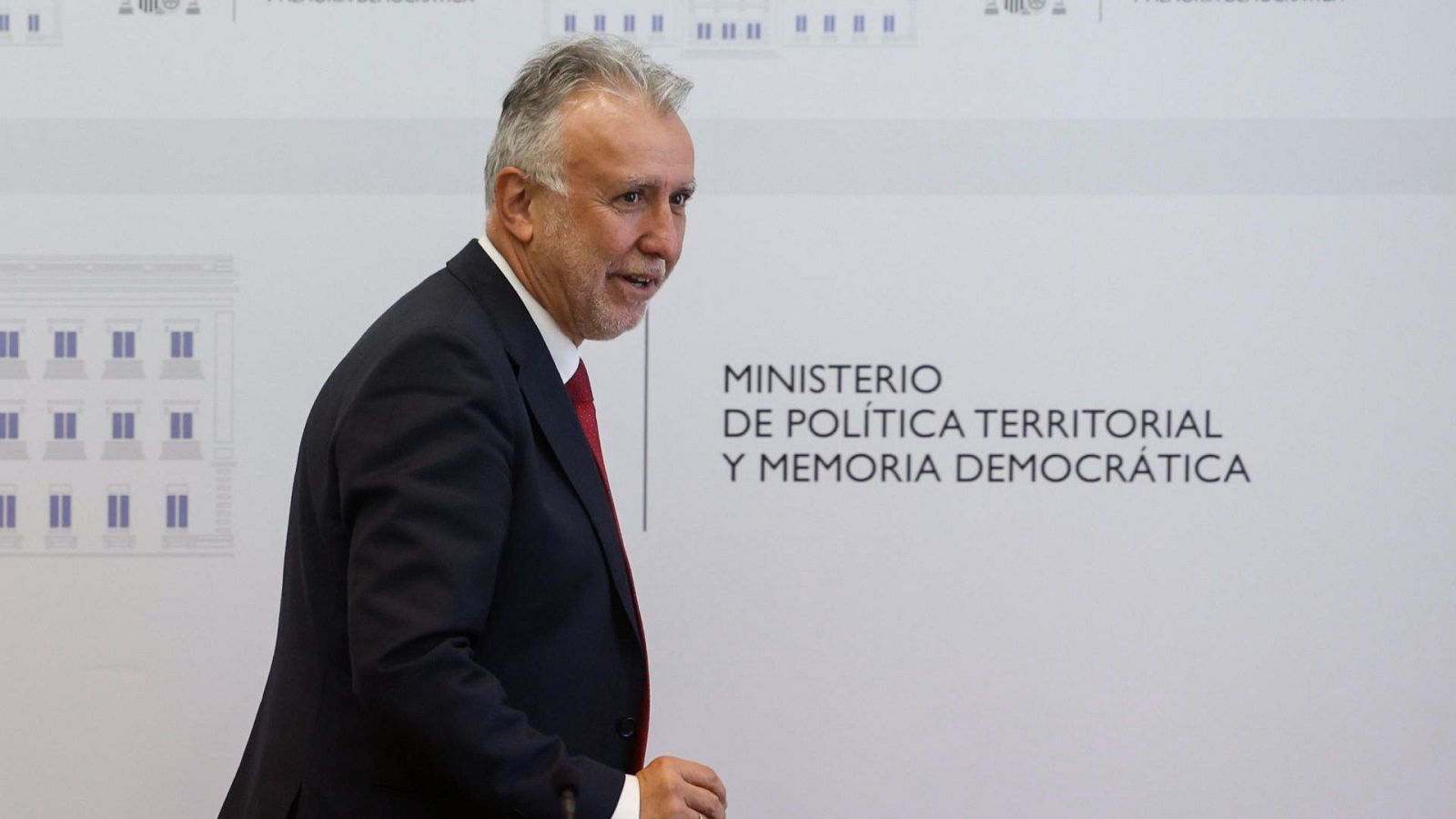 Torres defiende la presunción de inocencia del fiscal general - Mañaneros 360 | Ver