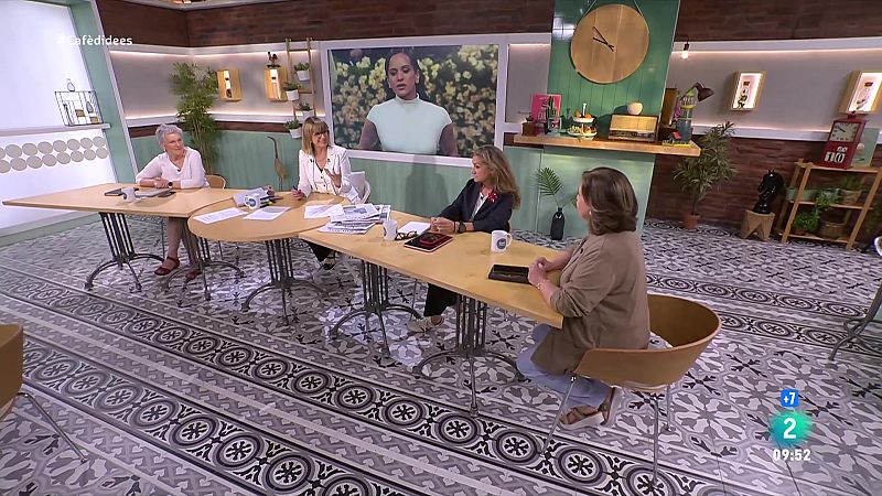 Domènech i Trias, Svetlana i les PAU - Cafè d'idees | Veure