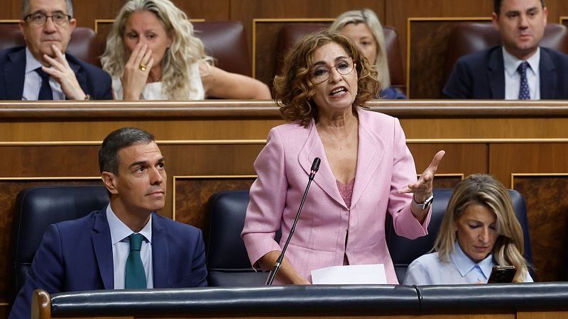 Montero defiende a su director de gabinete ante las acusaciones del PP - Informativo 24h | Ver