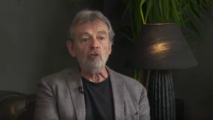 Telediario 1 - El escritor Pierre Lemaitre presenta su nueva novela: "Un futuro prometedor"