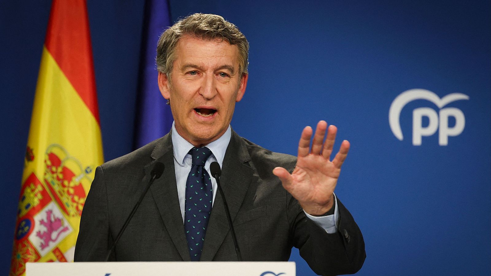 Feijóo pide a Sánchez que "convoque elecciones" porque "no es creíble que no supiera nada" - Especiales informativos | Ver