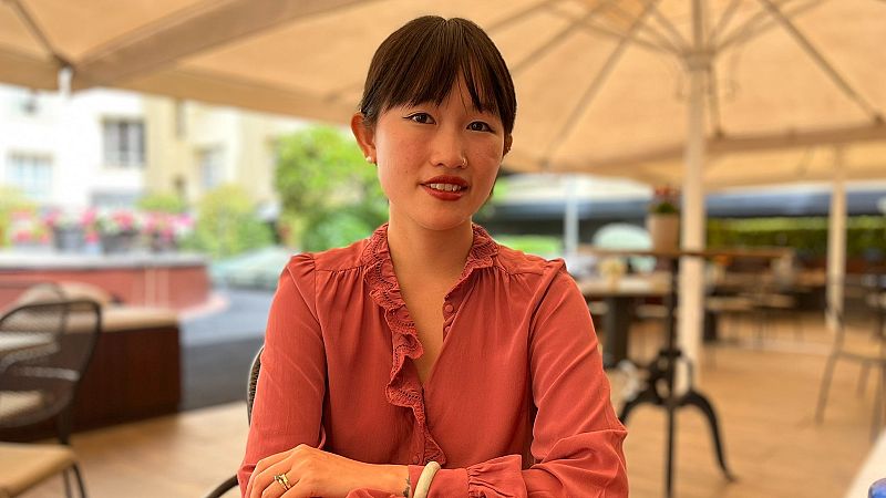 R.F.Kuang habla sobre la decisión de Rin de esterilizarse - Modo Digital | Ver