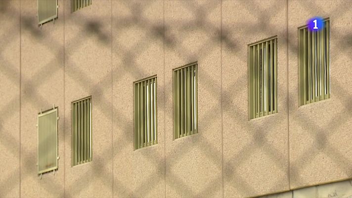 L'Informatiu - La meitat dels interns a presons catalanes presenta algun trastorn mental, en el cas de les dones, un 80%