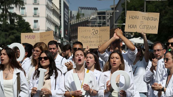 Telediario 1 - Los médicos, en huelga para protestar por el Estatuto Marco que prepara Sanidad