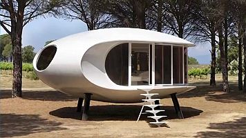 Brad Pitt compra una casa ovni de l'Empord