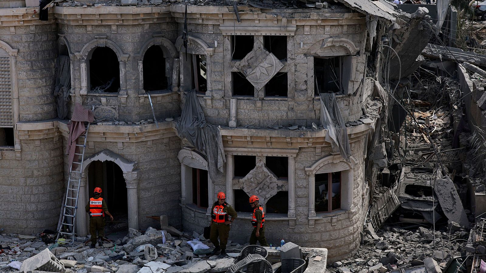 Irán lanza misiles sobre Israel, que responde con ataques - Fin de semana 24h | Ver