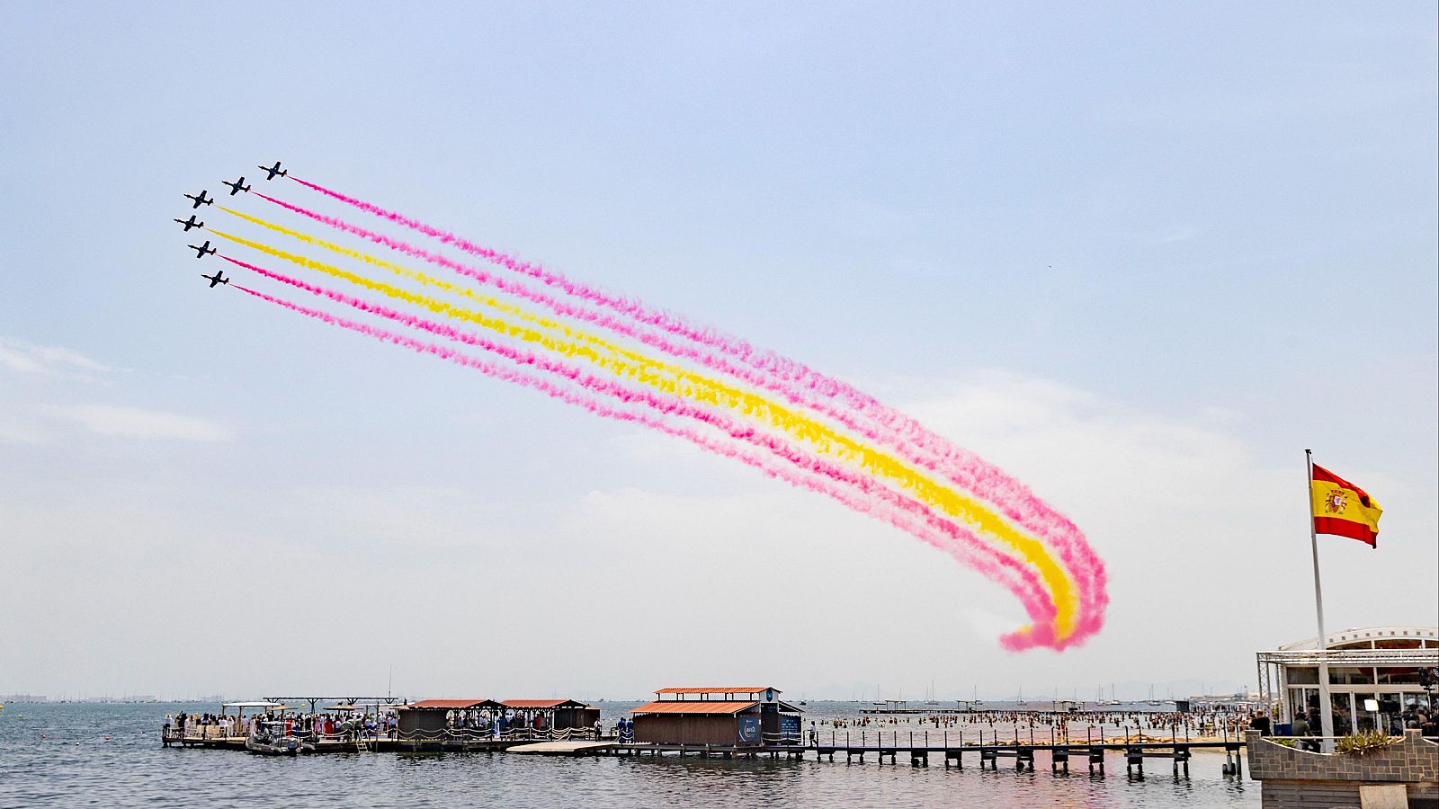 La Patrulla Águila pinta el cielo una vez más | Ver