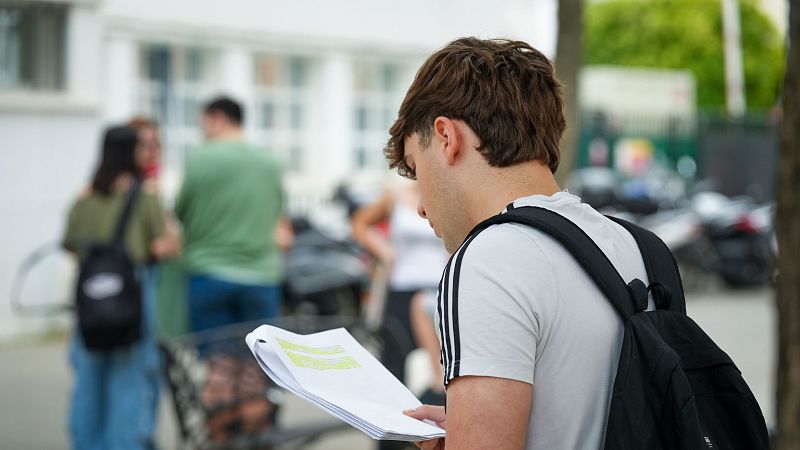 Los alumnos buscan alternativas como la FP para entrar en las facultades donde no dieron la nota | Ver