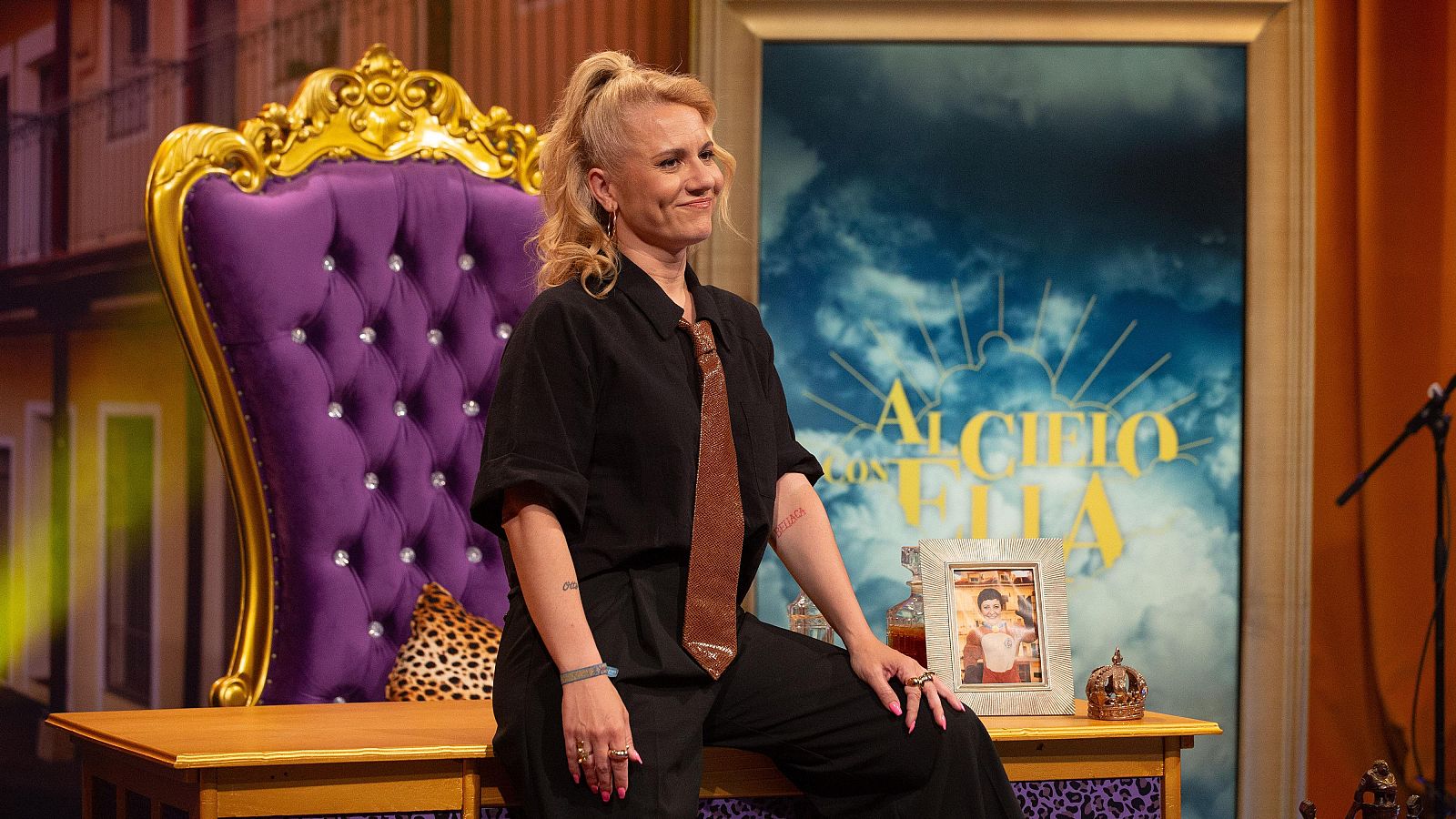 Henar Álvarez disecciona el nuevo complemento de moda - Al cielo con ella | Ver