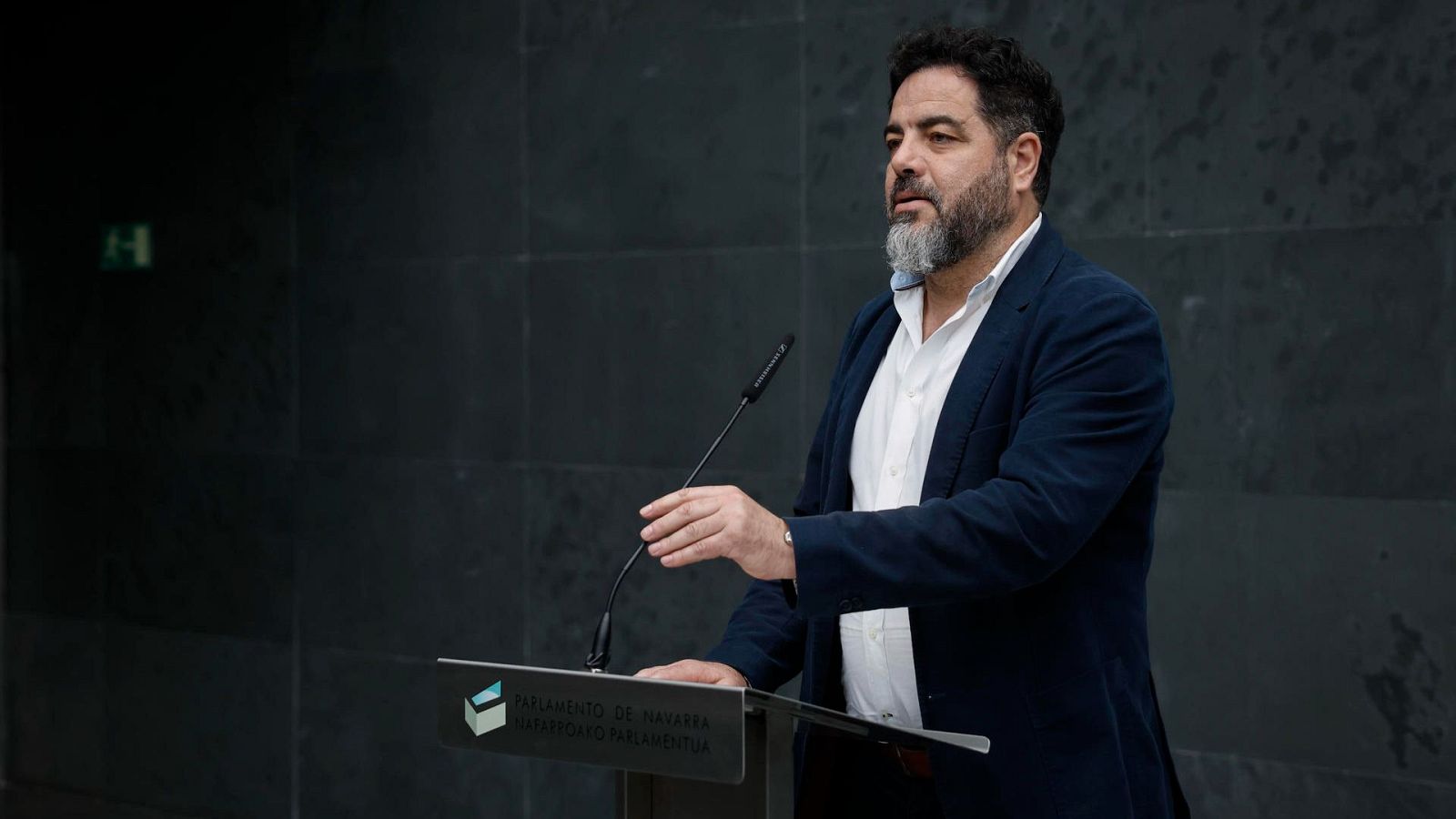 Dimite el número "dos" del PSOE navarro - Telediario 2 | Ver