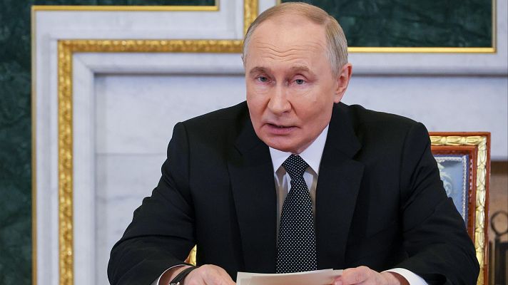 Telediario Matinal - Putin tacha de "tontería" que planee atacar a un país de la OTAN