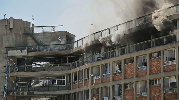 Informativo 24h - Irán lanza un misil sobre un hospital israelí en medio de los ataques cruzados