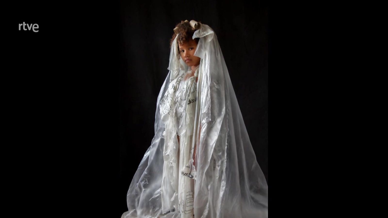 Boek visual: Vanessa Miralles | Ver