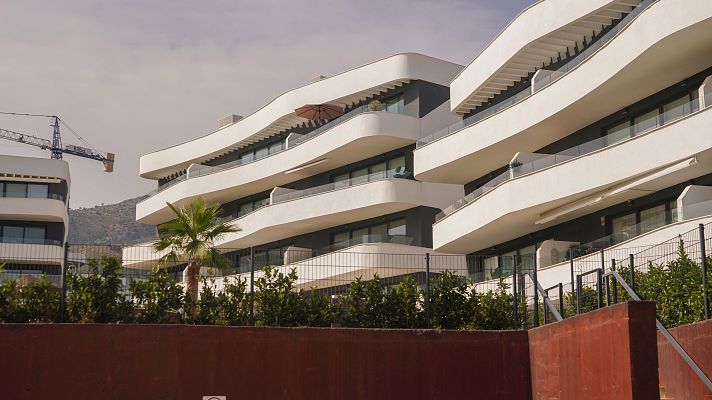 Telediario 2 - Asesinada una mujer en Fuengirola en un presunto caso de violencia de género