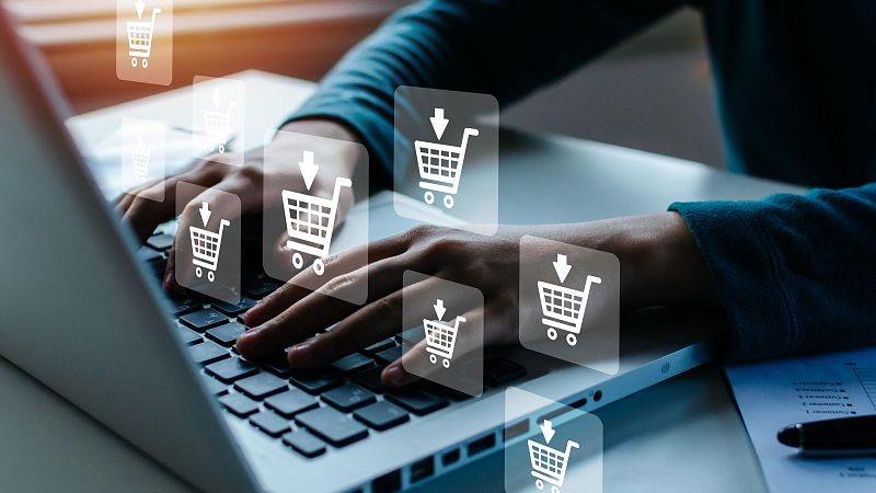 La mitad de españoles recurre a la inteligencia artificial para comprar bienes o servicios - Telediario 2 | Ver