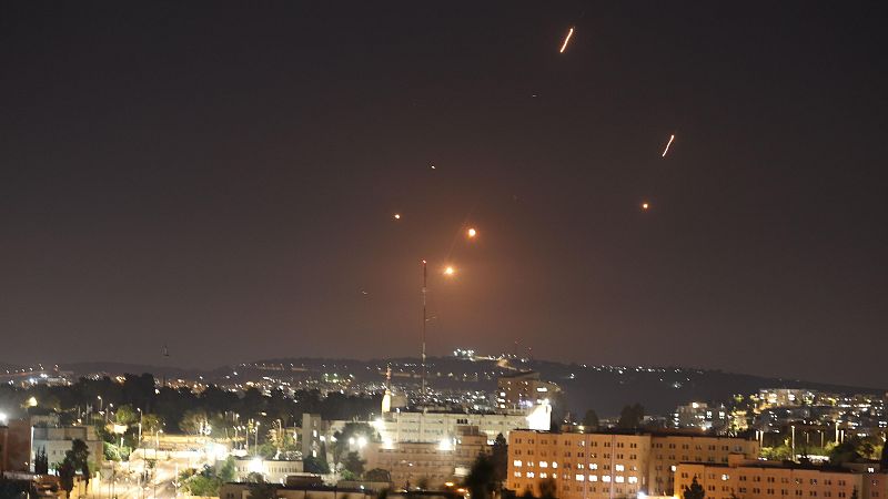 La capacidad militar de Irán e Israel: "Un búfalo contra una avispa"