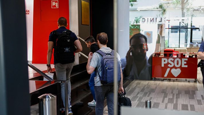 Telediario 1 - La UCO entra en Ferraz y en el ministerio de Transportes para clonar los correos de Cerdán y Ábalos