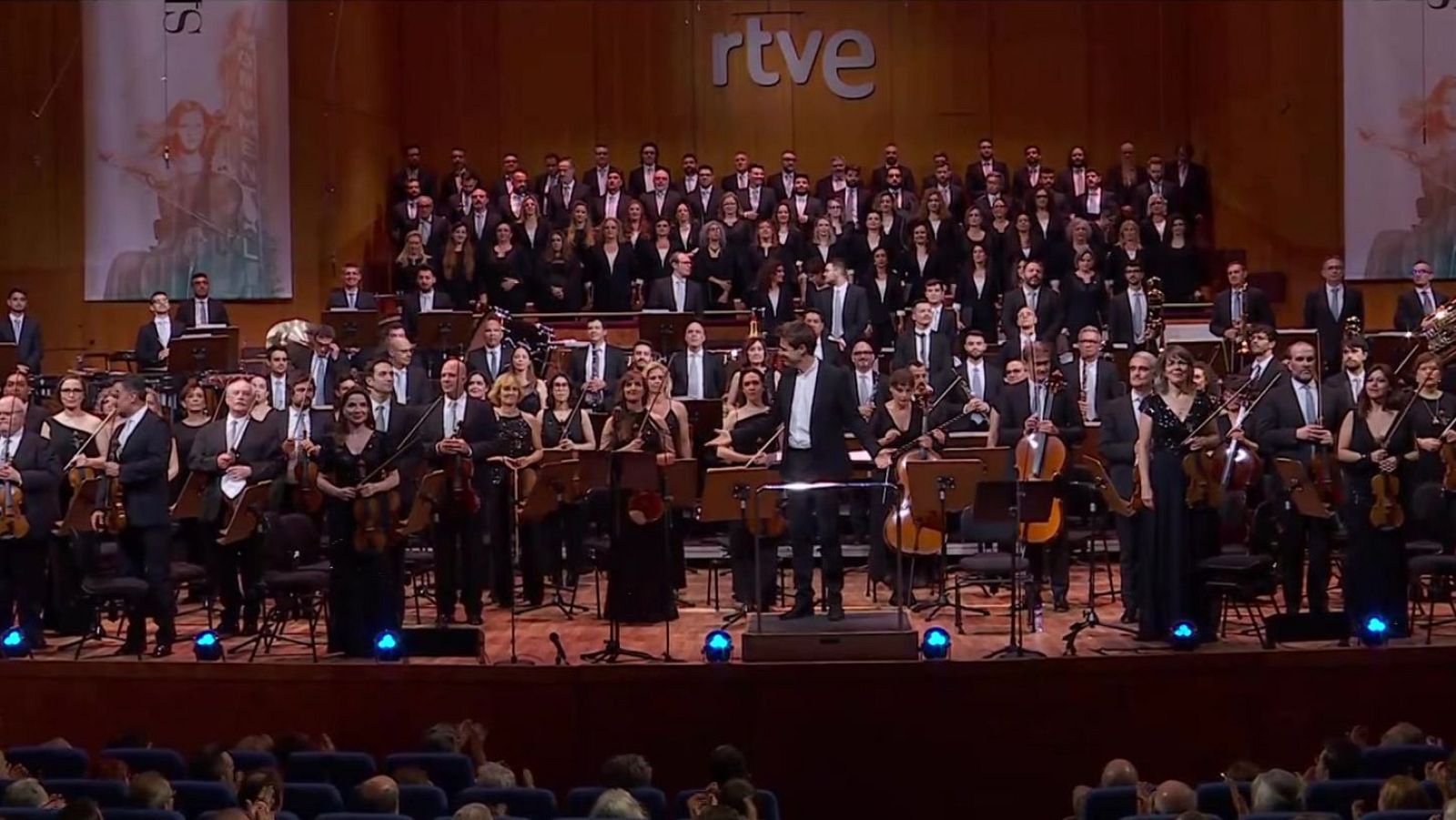 Los conciertos de La 2 - Gala Concierto 60º Aniversario Orquesta Sinfónica RTVE y 75º Aniversario Coro RTVE | Ver