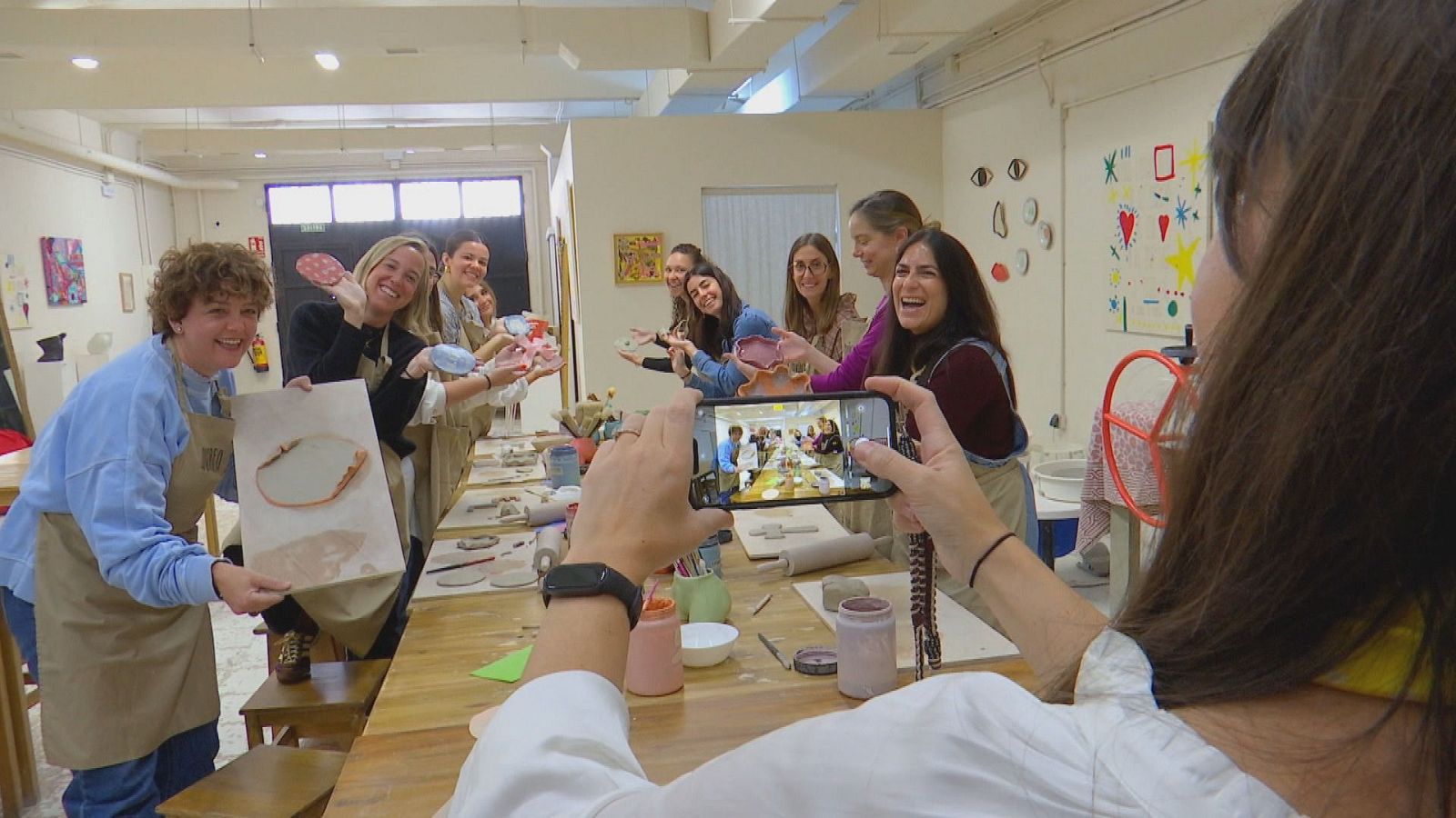 Comando actualidad - Manos que crean - Comando Actualidad | Ver