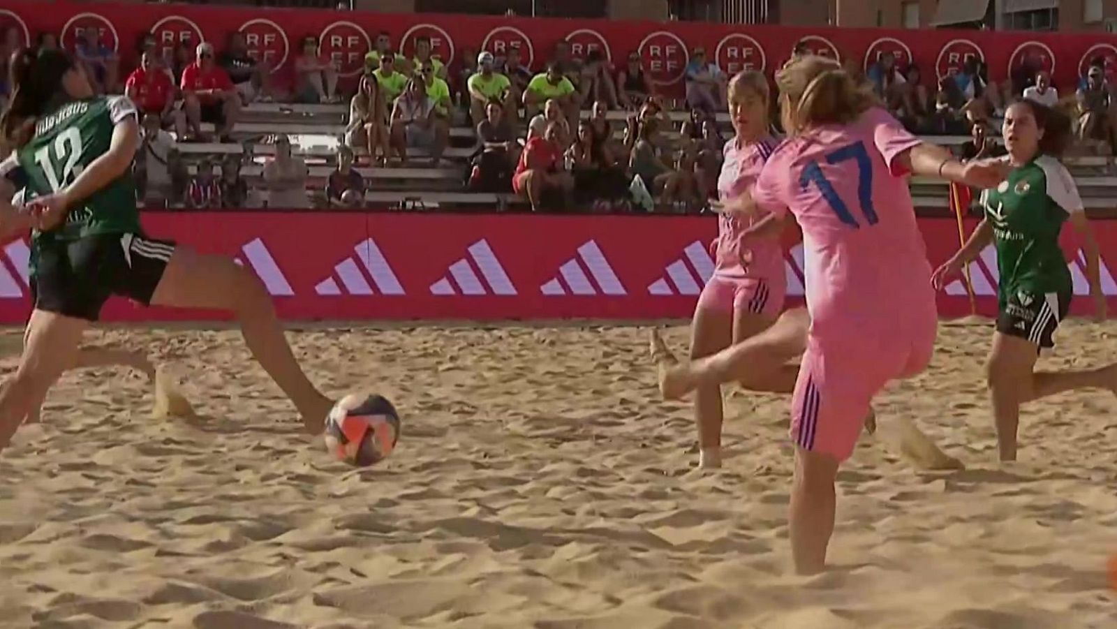 Fútbol Playa - 1ª División Femenina. 1ª jornada: Fútbol Playa Huelva CD - CF Femenino Cáceres ‘A’ - Fútbol  Playa | Ver