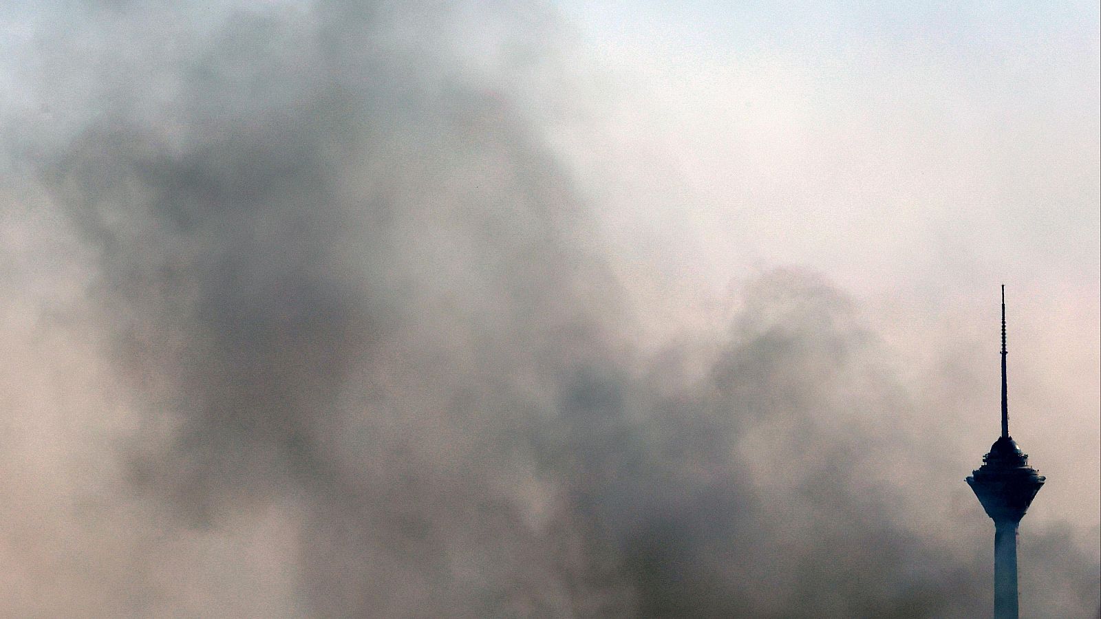 Juan Garat, sobre el ataque de EE.UU. a Irán: "Podría ir a peor" - Fin de semana 24h | Ver