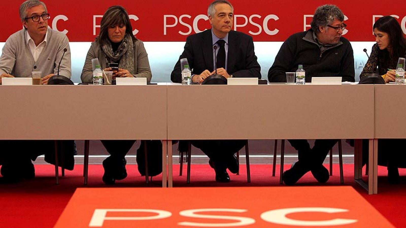 CiU y Esquerra intentan conseguir los apoyos del PSC e Iniciativa