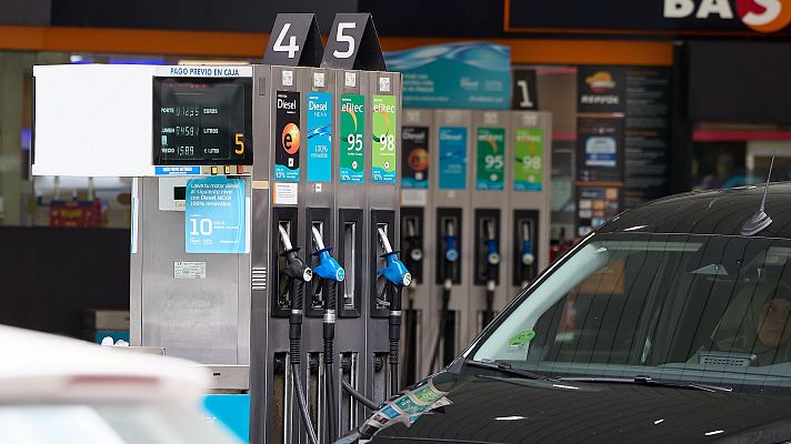 Fin de semana 24h - El cierre del Estrecho de Ormuz por los ataques de EE.UU. a Irán podría multiplicar el precio del petroléo