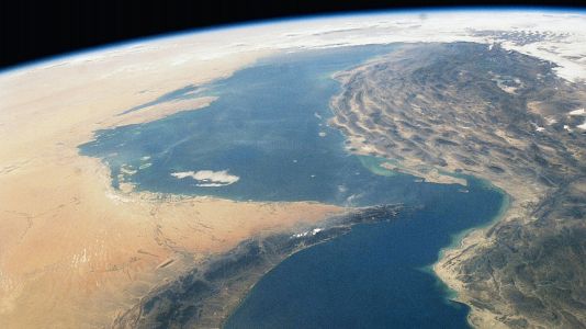 El estrecho de Ormuz: por qué es clave para el petróleo y cómo afectaría su cierre a los precios