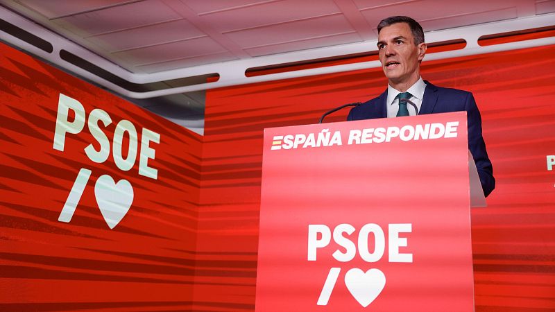 Casi 40 ex altos cargos del PSOE piden a Sánchez por carta su dimisión