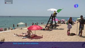La calor intensa no dona treva i les platges es converteixen en el refugi preferit
