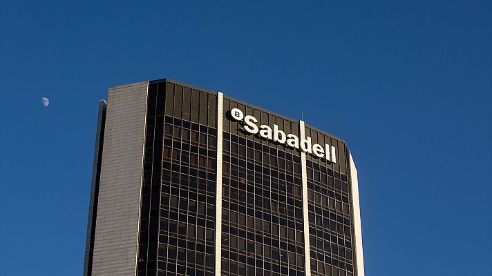 Telediario 2 - El Gobierno da luz verde a la opa del BBVA sobre el Sabadell
