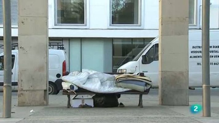 L'Informatiu - Les baixes temperatures fan activar a Barcelona l'operació 'fred'