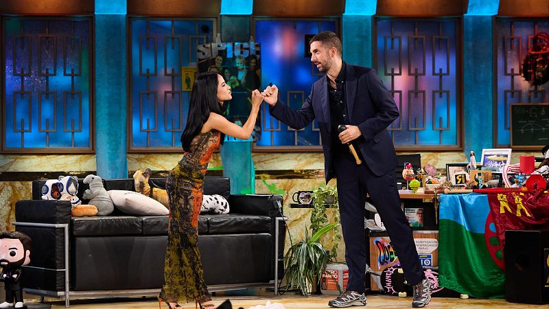 La Revuelta - Becky G y Javier Coronas (25/06/2025) | Ver programa | Ver