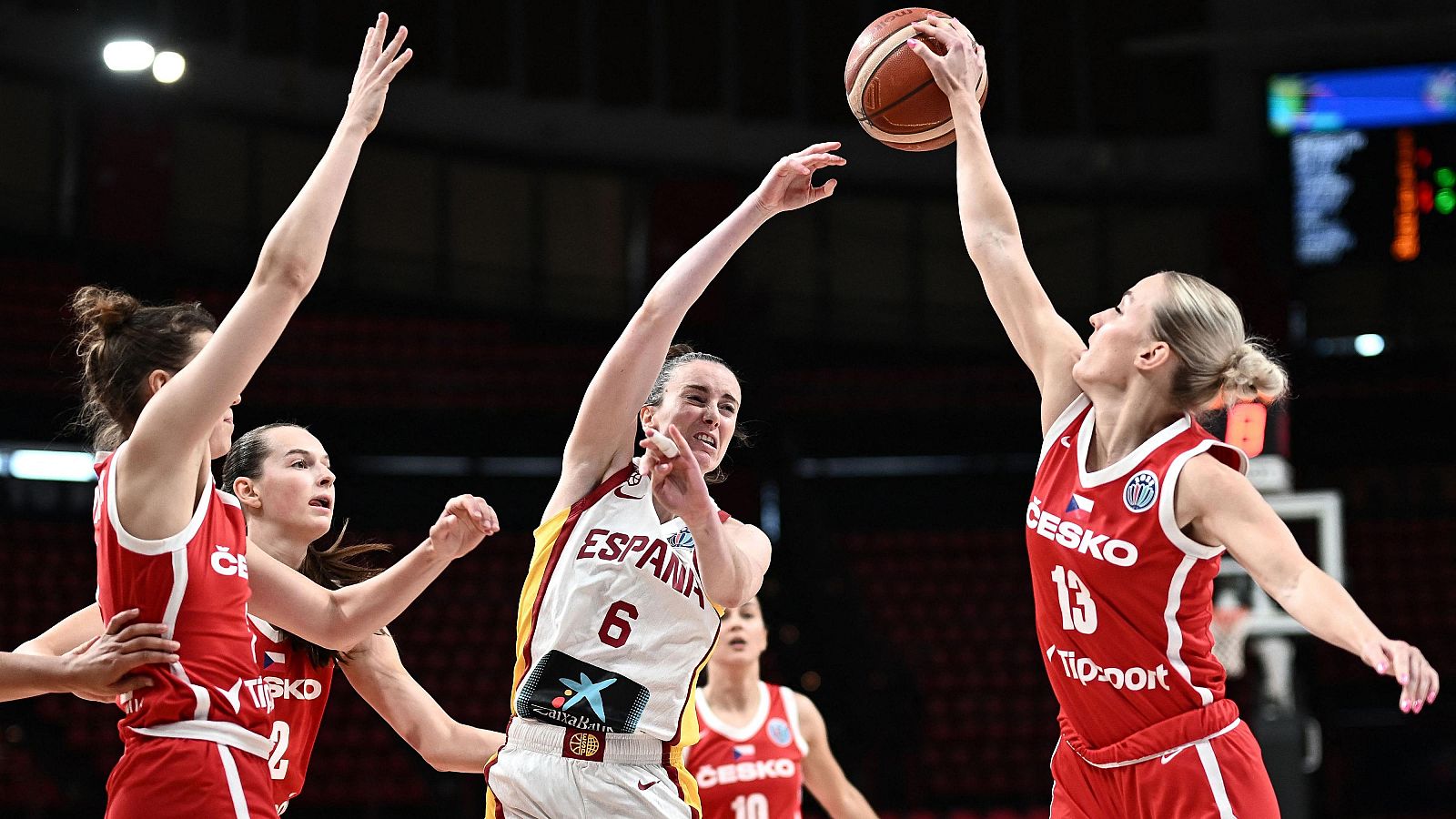 España - Chequia. Mejores momentos del Eurobasket 2025 - Baloncesto en RTVE | Ver