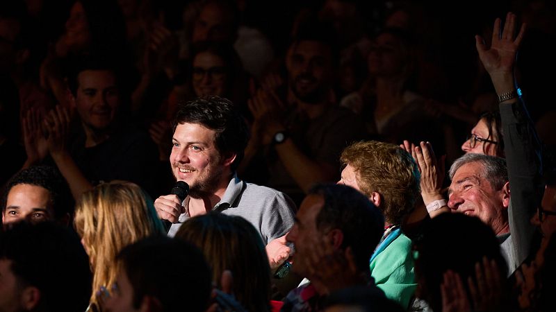 La Revuelta | Xavi Daura y un recaudador de Hacienda - La Revuelta | Ver