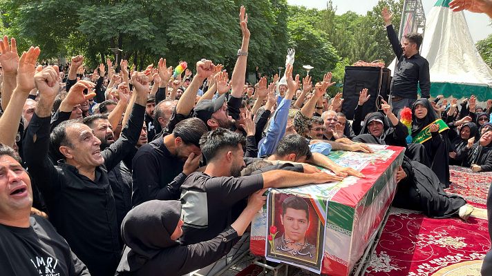 Telediario 1 - Irán prepara la celebración de funerales de Estado tras el conflicto con Israel bajo estrictas medidas de seguridad