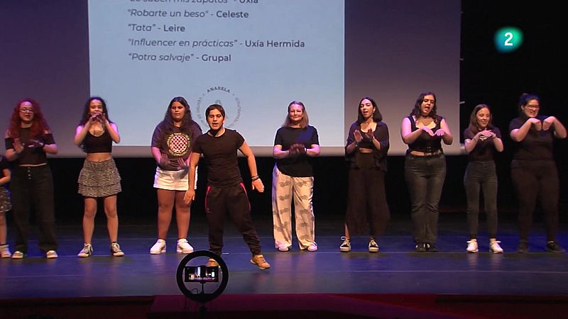 El Festival de la cancin en lengua de signos de Anarela - En lengua de signos | Ver