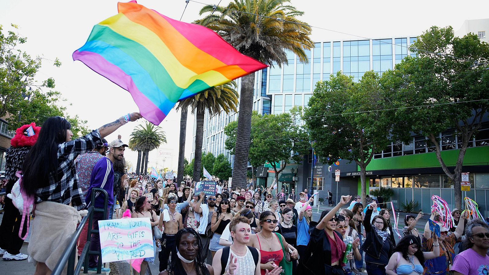 Telediario matinal en 4' - 28/06/2025 | Ver